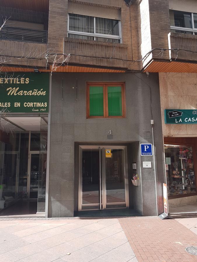 Pension El Espolon 洛格罗尼奥 外观 照片